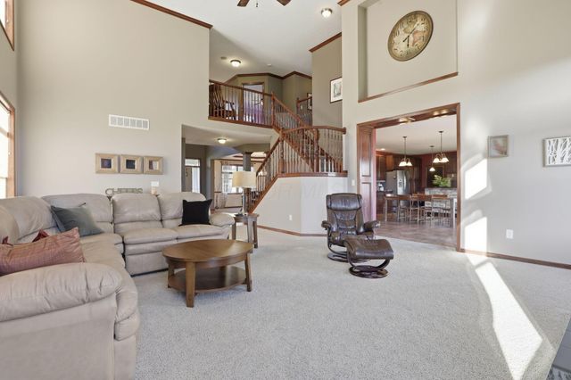 8921 Laurel Way, Pickerington, OH 43147