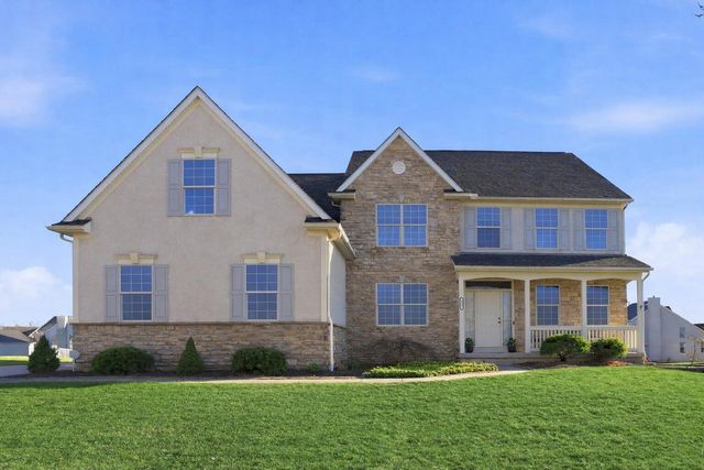 8921 Laurel Way, Pickerington, OH 43147