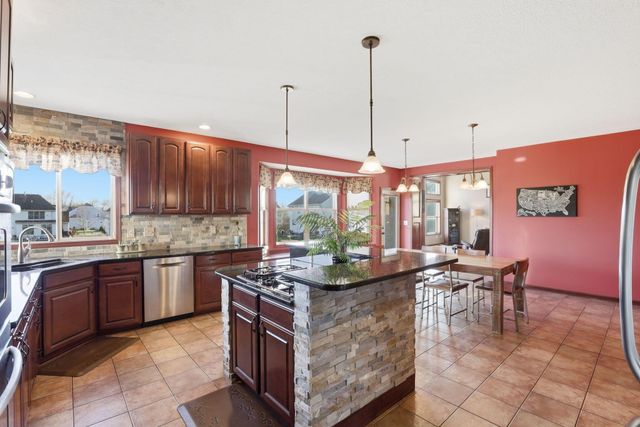 8921 Laurel Way, Pickerington, OH 43147