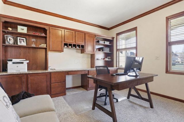 8921 Laurel Way, Pickerington, OH 43147