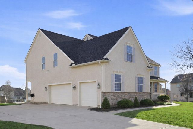 8921 Laurel Way, Pickerington, OH 43147