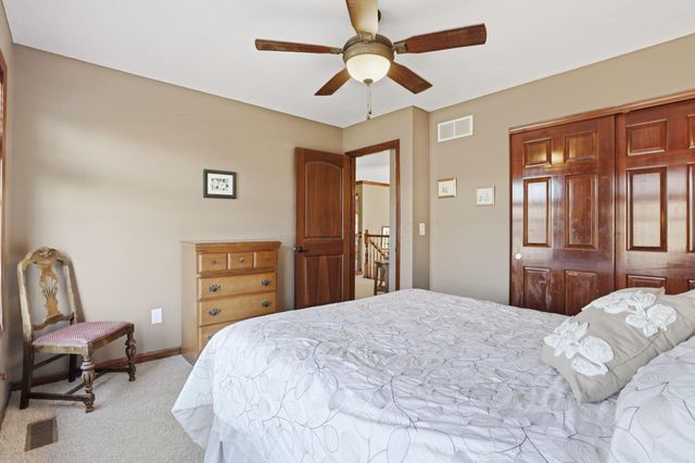 8921 Laurel Way, Pickerington, OH 43147