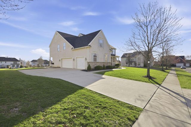 8921 Laurel Way, Pickerington, OH 43147