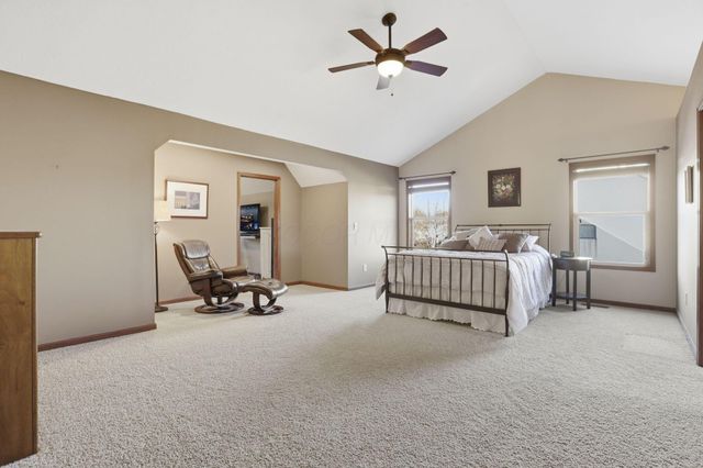 8921 Laurel Way, Pickerington, OH 43147