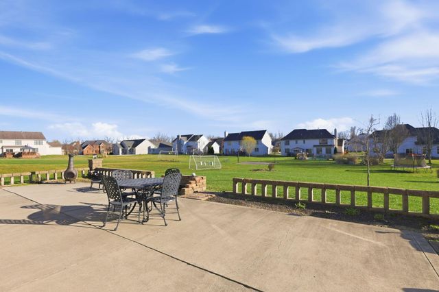 8921 Laurel Way, Pickerington, OH 43147