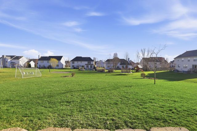 8921 Laurel Way, Pickerington, OH 43147