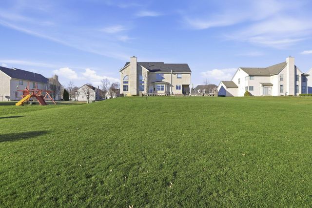 8921 Laurel Way, Pickerington, OH 43147