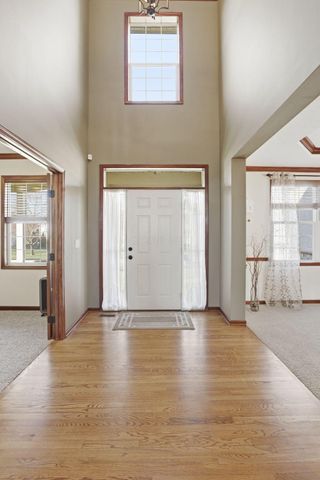 8921 Laurel Way, Pickerington, OH 43147