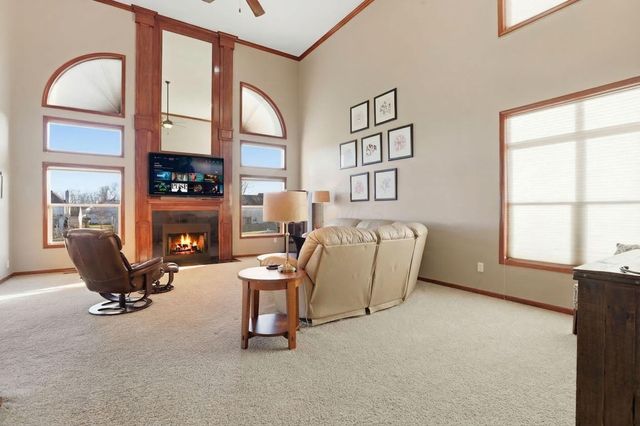 8921 Laurel Way, Pickerington, OH 43147