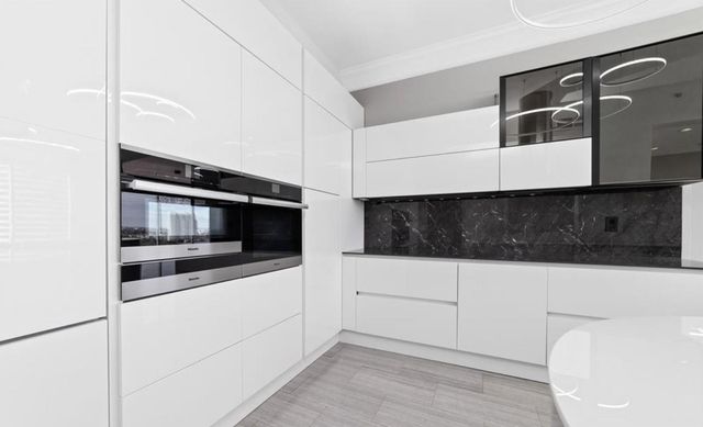 3333 Allen Pkwy 1506, Houston, TX 77019