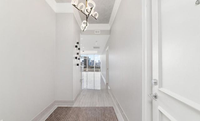 3333 Allen Pkwy 1506, Houston, TX 77019