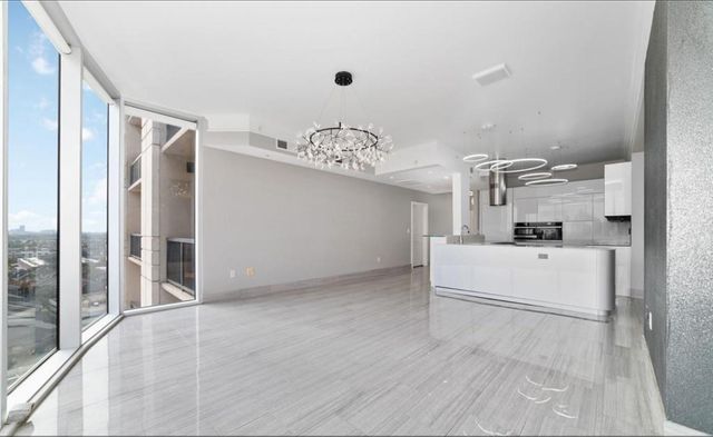 3333 Allen Pkwy 1506, Houston, TX 77019