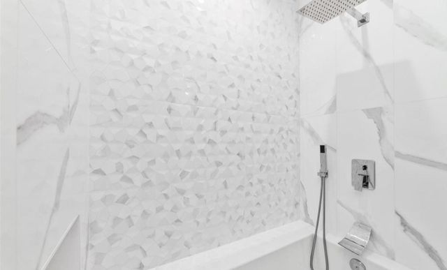 3333 Allen Pkwy 1506, Houston, TX 77019