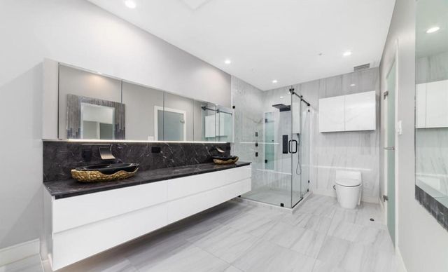 3333 Allen Pkwy 1506, Houston, TX 77019