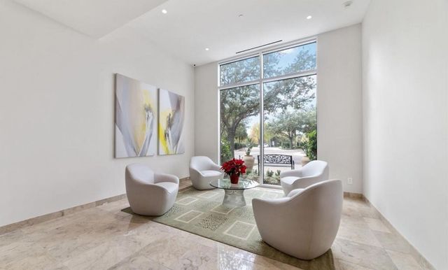 3333 Allen Pkwy 1506, Houston, TX 77019