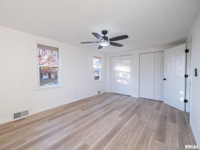 208 ELMHURST Avenue, Washington, IL 61570