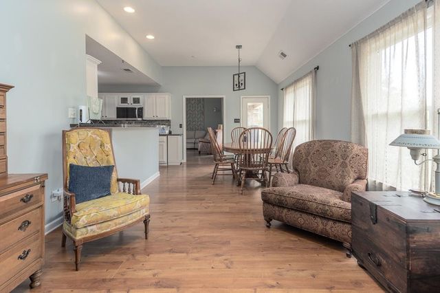 11905 COUNTRY VALLEY CV, Arlington, TN 38002
