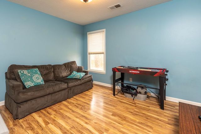11905 COUNTRY VALLEY CV, Arlington, TN 38002