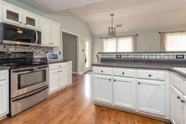 11905 COUNTRY VALLEY CV, Arlington, TN 38002