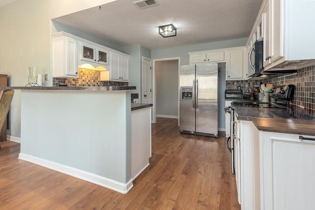 11905 COUNTRY VALLEY CV, Arlington, TN 38002
