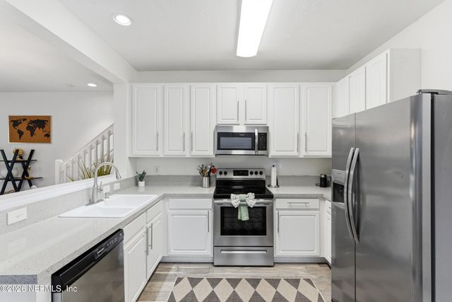 7990 BAYMEADOWS Road 1801, Jacksonville, FL 32256