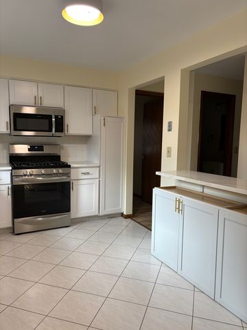 6565 W Belmont Avenue 104N, Chicago, IL 60634
