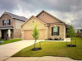 610 Eucharis, San Antonio, TX 78245