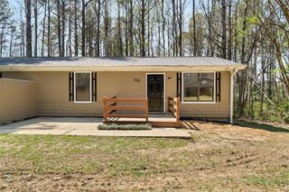 70 Lindsey Lake Drive, Dallas, GA 30157