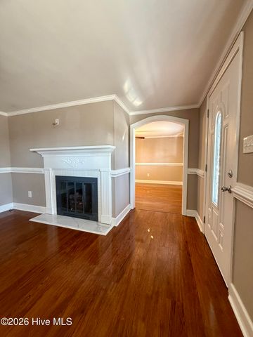 200 First Street, Williamston, NC 27892