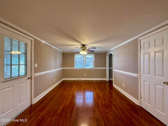 200 First Street, Williamston, NC 27892