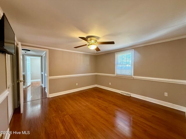 200 First Street, Williamston, NC 27892