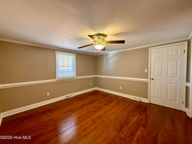 200 First Street, Williamston, NC 27892