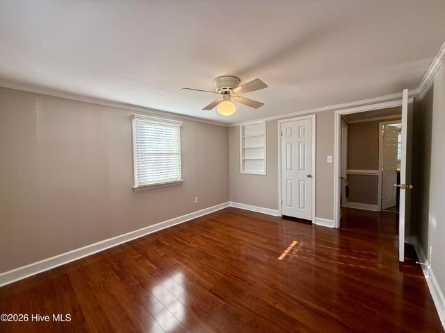 200 First Street, Williamston, NC 27892