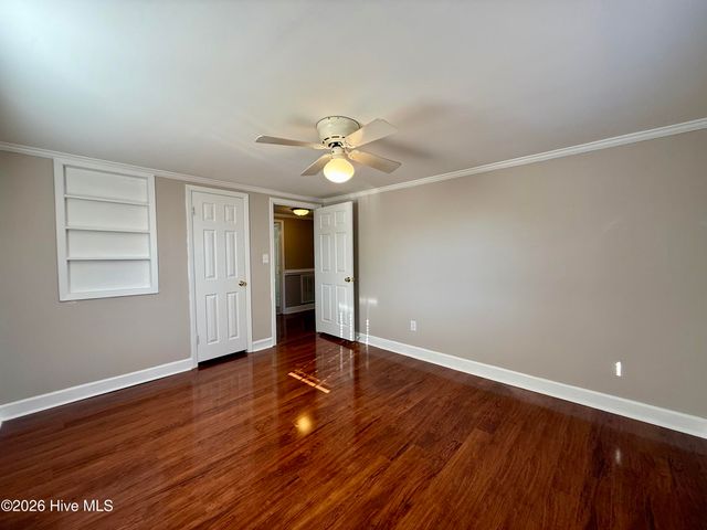 200 First Street, Williamston, NC 27892