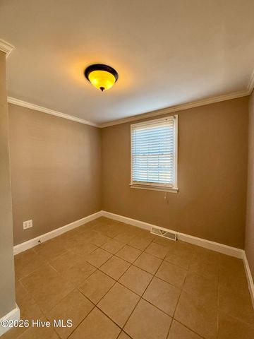 200 First Street, Williamston, NC 27892