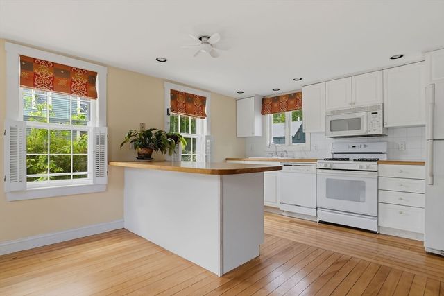 9 Mount Vernon, Marblehead, MA 01945
