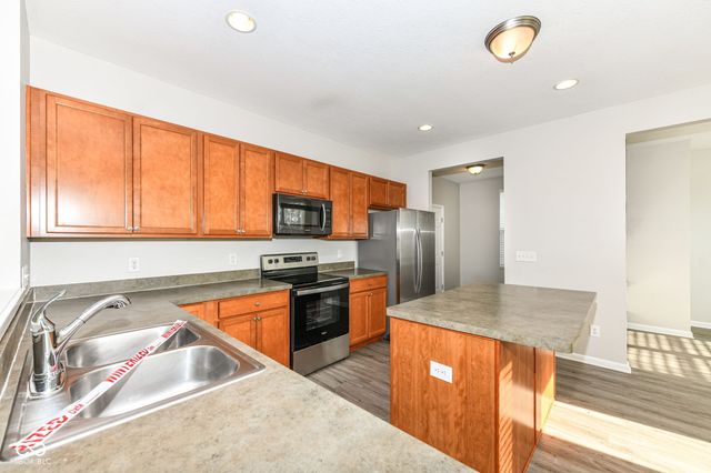 6927 Park Grove Boulevard, Whitestown, IN 46075