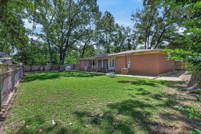 925 Maryland Drive, Athens, TX 75751