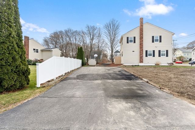 70 W High St 2, Avon, MA 02322