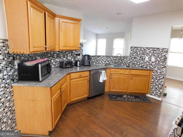 2941 Michelle Lee Drive, Dacula, GA 30019