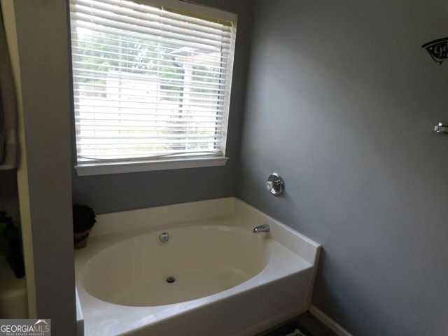 2941 Michelle Lee Drive, Dacula, GA 30019