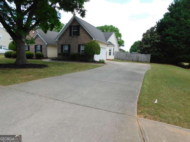 2941 Michelle Lee Drive, Dacula, GA 30019
