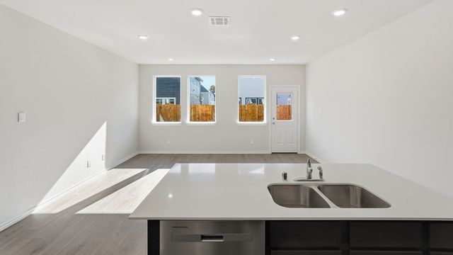 223 Tall Cedar Way, Princeton, TX 75407