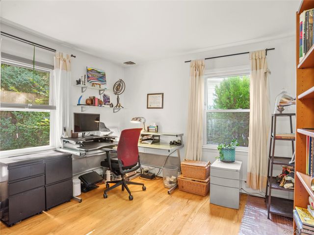 1035 Shore Acres Drive, Mamaroneck, NY 10543