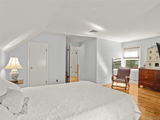 1035 Shore Acres Drive, Mamaroneck, NY 10543