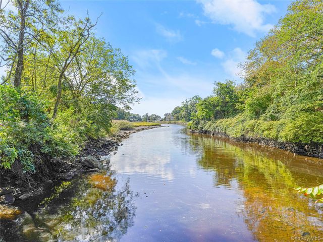 1035 Shore Acres Drive, Mamaroneck, NY 10543