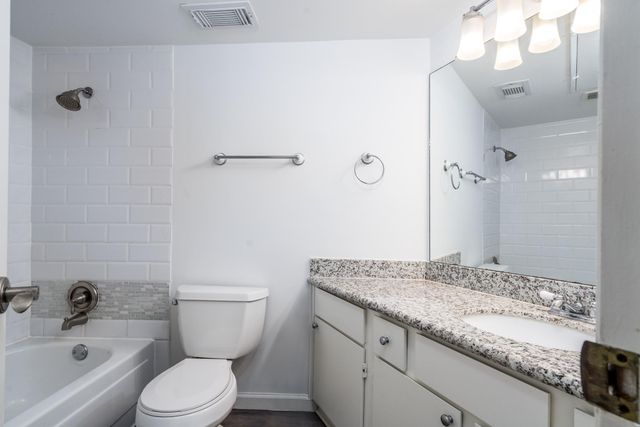 10811 Richmond Ave 109, Houston, TX 77042