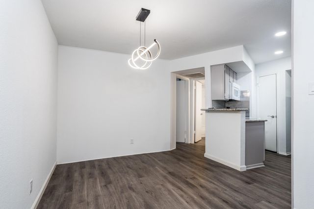 10811 Richmond Ave 109, Houston, TX 77042