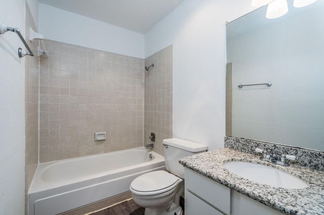 10811 Richmond Ave 109, Houston, TX 77042
