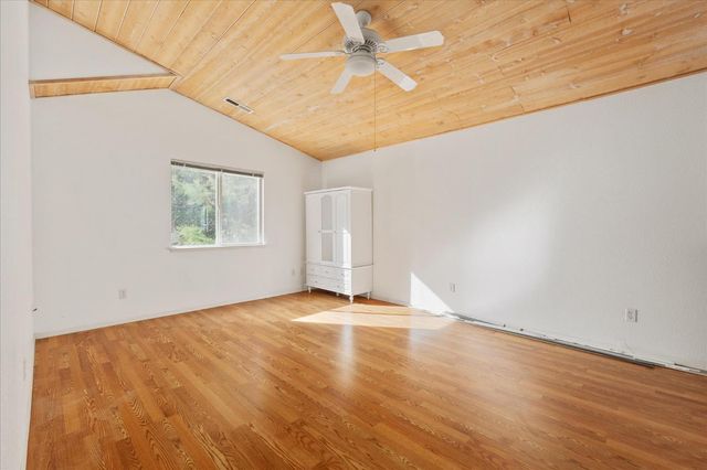 31 Splash Dam Loop, Arnold, CA 95223